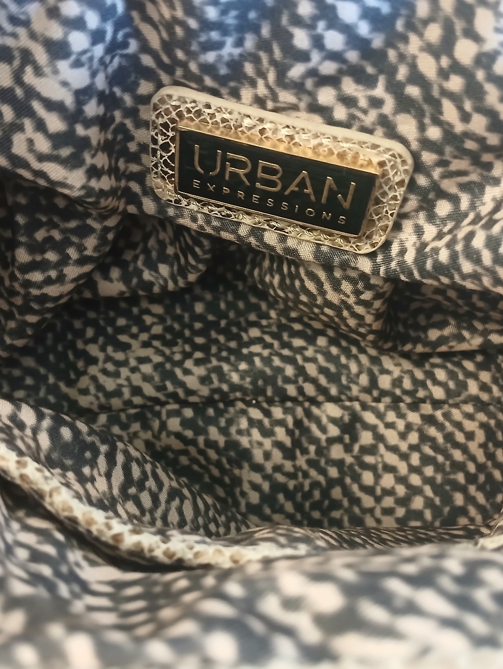 Urban Expressions Vegan Snake-Print Crossbody in Beige and Black with Gold Chain - Picture 3 of 14
